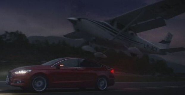 ΒΙΝΤΕΟ. Όταν το Ford Mondeo δείχνει σε αεροπλάνο που να προσγειωθεί