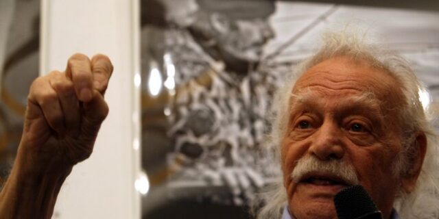 Έκκληση Γλέζου: Ας σταματήσει ο στραγγαλισμός της Ελλάδας από τους δανειστές