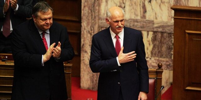 4 Νοεμβρίου 2011: Οι 24 ώρες που οδήγησαν στην αποχώρηση Παπανδρέου