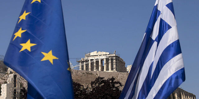 Το Bloomberg “βλέπει” ανάπτυξη και έξοδο της Ελλάδας από το μνημόνιο