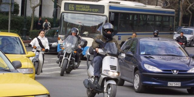 Ποιοι πρέπει να αλλάξουν το δίπλωμα οδήγησης ώστε να μην πληρώσουν πρόστιμο
