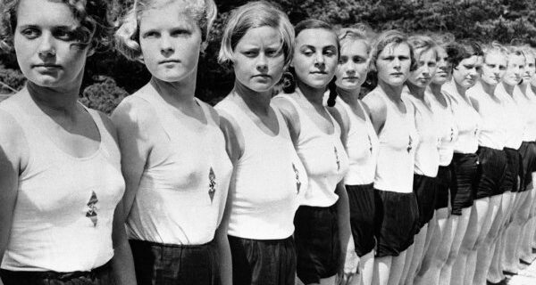 Μηχανή του Χρόνου: Το πρόγραμμα για την αναπαραγωγή της Άριας φυλής