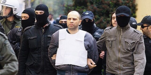Μαζιώτης: “Τα μέλη του Επαναστατικού Αγώνα δεν απολογούνται στα σκυλιά του κράτους”