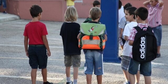 Οι μεγάλες πληγές της Παιδείας δρομολογούν ριζικές αλλαγές στα δημοτικά σχολεία