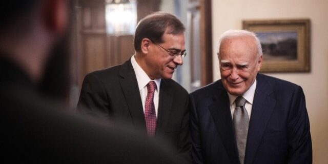 Μανιφέστο Χαρδούβελη: Θα κρατήσουμε την Ελλάδα στο ευρώ