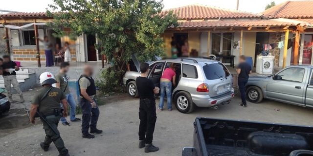 “Κρυμμένα” σε καταυλισμούς ρομά, 15 άτομα που είχαν ρημάξει την Αργολίδα