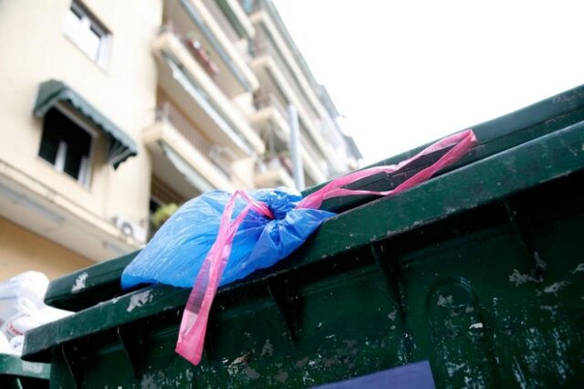 Τα καλά της κρίσης. Λιγότερη κατανάλωση, λιγότερα σκουπίδια