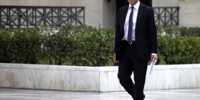 Στουρνάρας: Μεταρρυθμίσεις και κατάργηση ειδικών φορολογικών καθεστώτων για άμεση συμφωνία με την Τρόικα