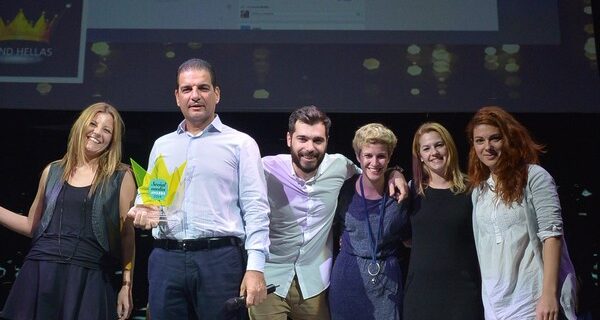Χρυσές διακρίσεις στα Social Media Awards η WIND