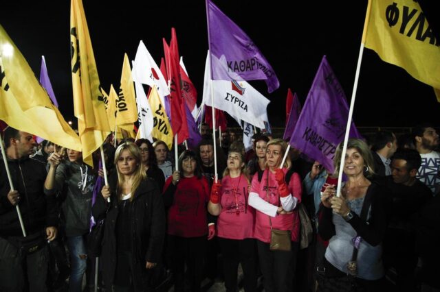Νεολαία ΣΥΡΙΖΑ για απόρριψη αιτήματος Ρωμανού: Εάν η κυβέρνηση δεν παραιτηθεί, θα τη ρίξουμε