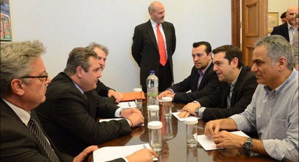 Γιώργος Αποστολόπουλος: Σόουμαν ο Καμμένος, κωμικός ο Χαϊκάλης. Θεατρικό αστυνομικό το σενάριό τους