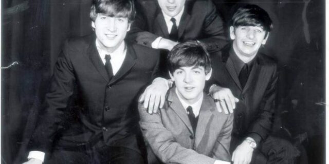 Θεωρία μουσικών αεροψεκασμών: Οι Beatles δεν υπήρξαν ποτέ, ο Μακάρτνεϊ ήταν νεκρός