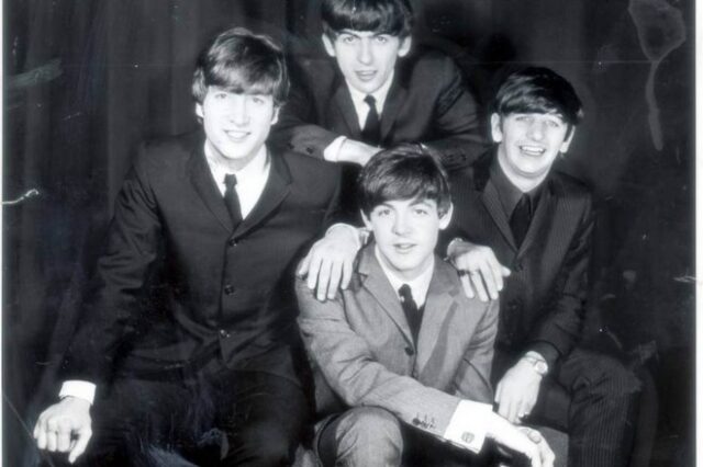 Θεωρία μουσικών αεροψεκασμών: Οι Beatles δεν υπήρξαν ποτέ, ο Μακάρτνεϊ ήταν νεκρός