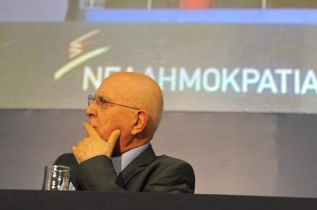 Σταύρος Δήμας: Δεν δέχομαι να εκλεγώ Πρόεδρος με τις ψήφους της Χρυσής Αυγής