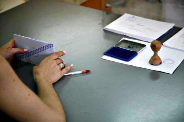 Προβάδισμα της ΝΔ σε νέα δημοσκόπηση