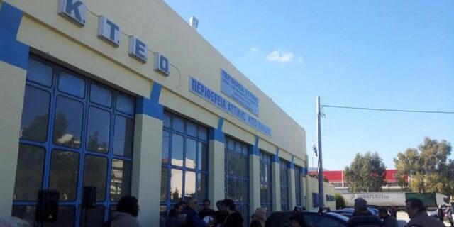 Τρόφιμα σε όσους το έχουν ανάγκη από την “Αλληλεγγύη για όλους” με τη βοήθεια της Περιφέρειας Αττικής