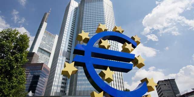 Μέλος της ΕΚΤ τάσσεται υπέρ του τυπώματος χρήματος