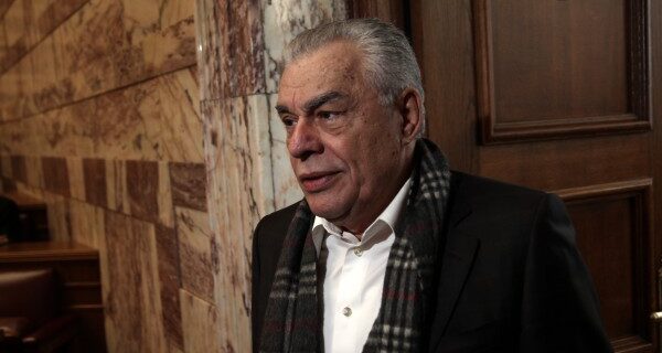 Γιακουμάτος: Εγώ διαφωνώ με το κόμμα μου, θέλω εκλογές εδώ και τώρα