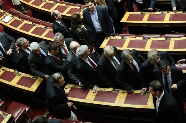 LIVE EIKONA: Η δεύτερη ψηφοφορία για εκλογή προέδρου Δημοκρατίας