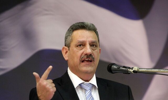 Υπονοούμενα Κουράκου πως ο Σαμαράς επιθυμεί εκλογές