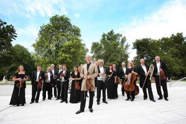 Κερδίστε προσκλήσεις για το JOHANN STRAUSS ENSEMBLE. Βιεννέζικα βαλς στη Xριστουγεννιάτικη Αθήνα