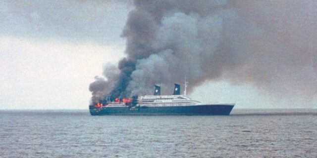 Καταθέτουν τα μέλη του πληρώματος του Norman Atlantic