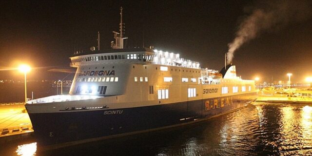 Φωτιά στο πλοίο Norman Atlantic. Μεγάλη επιχείρηση διάσωσης. Ένας Έλληνας νεκρός