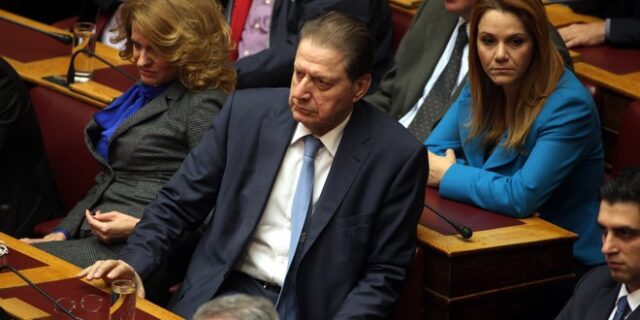 Βύρων κατά Σαμαρά: Νομιζομένη ισχύς από τρελούς ηγέτες