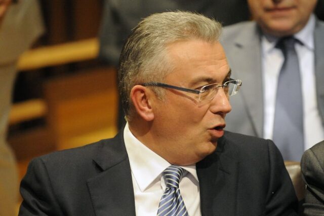 Η επιστροφή του Θοδωρή