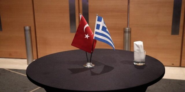 Προσπάθεια προσέγγισης Ελλάδας-Τουρκίας, στη σκιά της διαμάχης για την κυπριακή ΑΟΖ