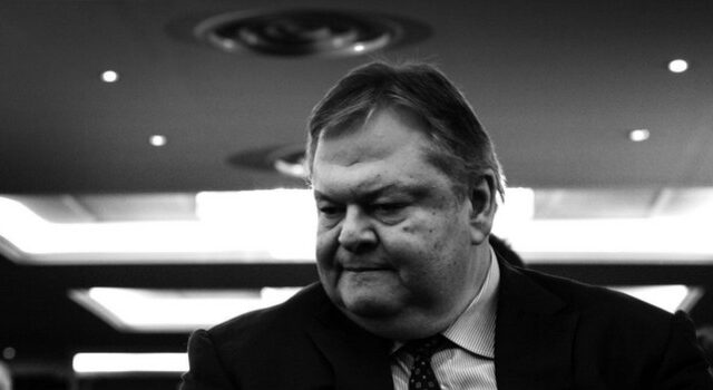 Βενιζέλος: Μόνο το ΠΑΣΟΚ είναι εγγυητής της πολιτικής σταθερότητας