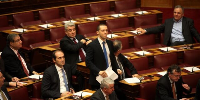 Οκτώ βουλευτές των ΑΝΕΛ, είπαν όχι στην άρση ασυλίας του Κασιδιάρη
