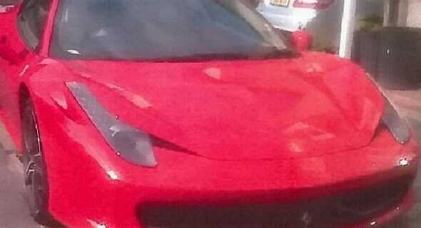 Η Ferrari 458 Italia …πρόδωσε την παράνομη δραστηριότητα αστυνομικού