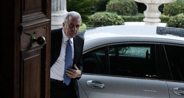 Κλείνει και δεν κλείνει το θέμα της Προεδρίας για Αβραμόπουλο