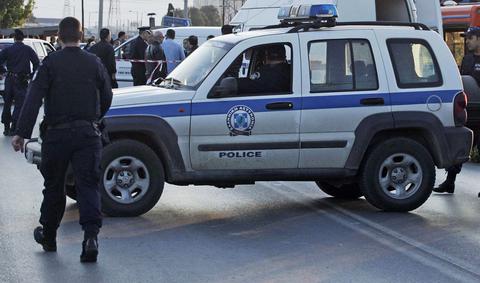 Απήγαγαν φωτογράφο νυχτερινών κέντρων. Τον χτυπούσαν και τον μαχαίρωναν στη διαδρομή