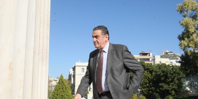 Αθανασίου: “Έσπασε το απόστημα των κυκλωμάτων”