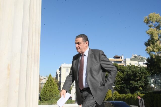 Αθανασίου: “Έσπασε το απόστημα των κυκλωμάτων”