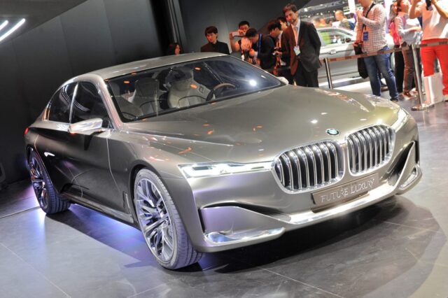 Η BMW ετοιμάζει τη σειρά 9 για να ανταγωνιστεί την Mercedes-Maybach S600