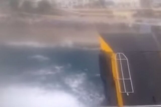 Ακυβέρνητο λόγω μηχανικής βλάβης δεξαμενόπλοιο ανοιχτά της Αλοννήσου