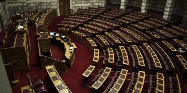 Εκλογές 2015: Οι 300 της νέας Βουλής. Ποιοι εκλέγονται βουλευτές, ποιοι μένουν εκτός