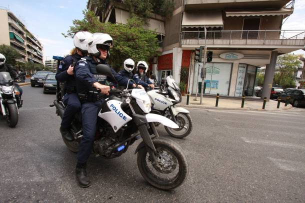 Καταδίωξη και ανταλλαγή πυροβολισμών ύστερα από ληστεία σε πρακτορείο ΠΡΟ-ΠΟ παλαίμαχου μπασκετμπολίστα
