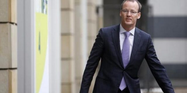 Ο πρόεδρος της Ολλανδικής Κεντρικής Τράπεζας δήλωσε αντίθετος στην πολιτική Ντράγκι