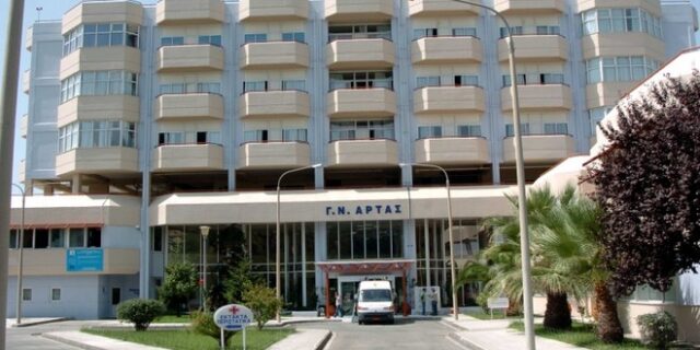 Με ένα “φακελάκι” δυο “τρυγόνια” για επίορκο χειρούργο με φαρδιές τσέπες στο Γενικό Νοσοκομείο Άρτας