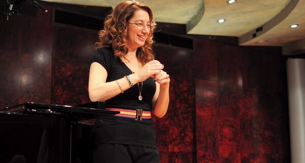 Αξιολογώντας τους πολιτικούς μας από την φωνή τους