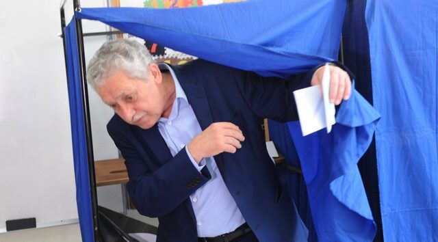 Κουβέλης: O τόπος μπορεί να πορευτεί μπροστά