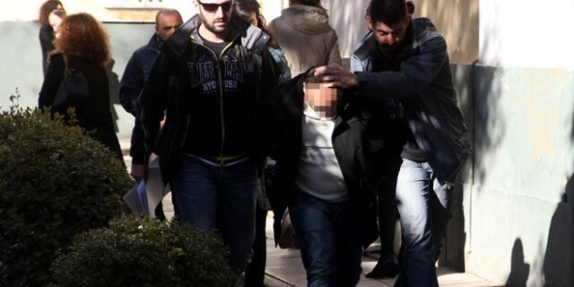 Ενώπιον της ανακρίτριας ξανά οι κατηγορούμενοι για τη δολοφονία Κουμανταρέα