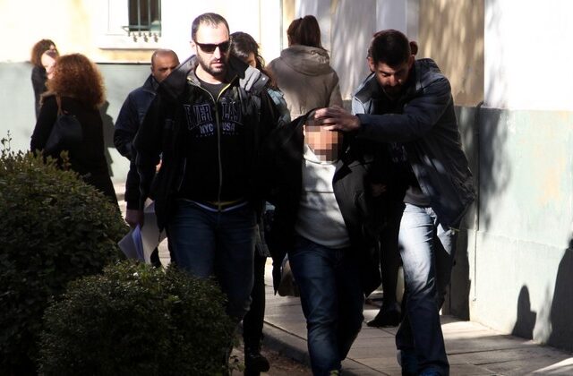 Ενώπιον της ανακρίτριας ξανά οι κατηγορούμενοι για τη δολοφονία Κουμανταρέα