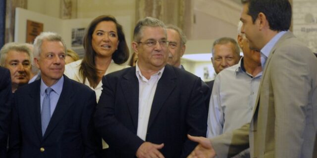 Συνεχίζεται η μάχη της πλατείας μεταξύ ΣΥΡΙΖΑ και ΚΚΕ