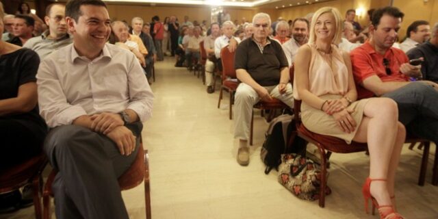 Δυσαρέσκεια στη Κουμουνδούρου για την Ραχήλ Μακρή