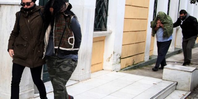 “Καίει” το κύκλωμα εκβιαστών η Λίτσα